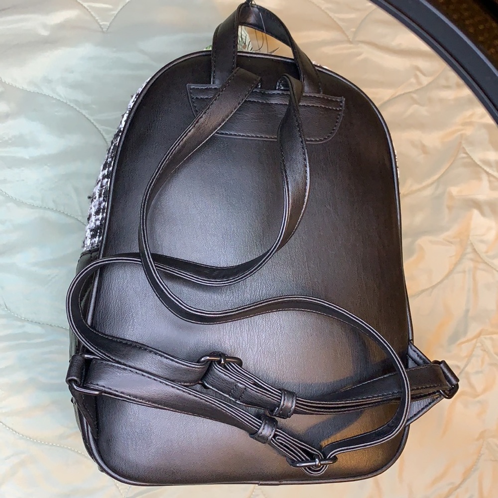 BADGLEY MISCHKA Vegan leather women’s backpack, - Picture 2 of 9